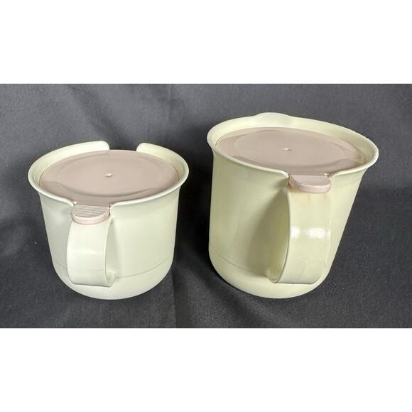 Tupperware Vintage Creamer 2309A & Sugar 23108 Pink Lids Ivory Base Set Vintage - Picture 2 of 11